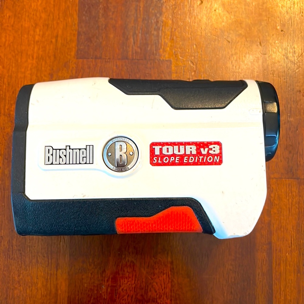 Bushnell Tour V3 rangefinder slope edition